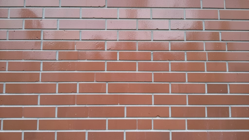 What PSI and GPM Do You Need to Pressure Wash a House in Spartanburg?