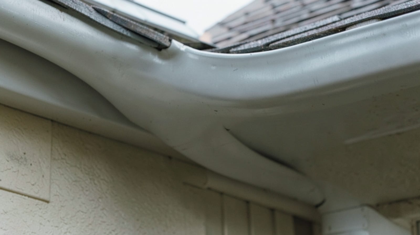 Gutter Cleaning in Spartanburg, SC in Spartanburg